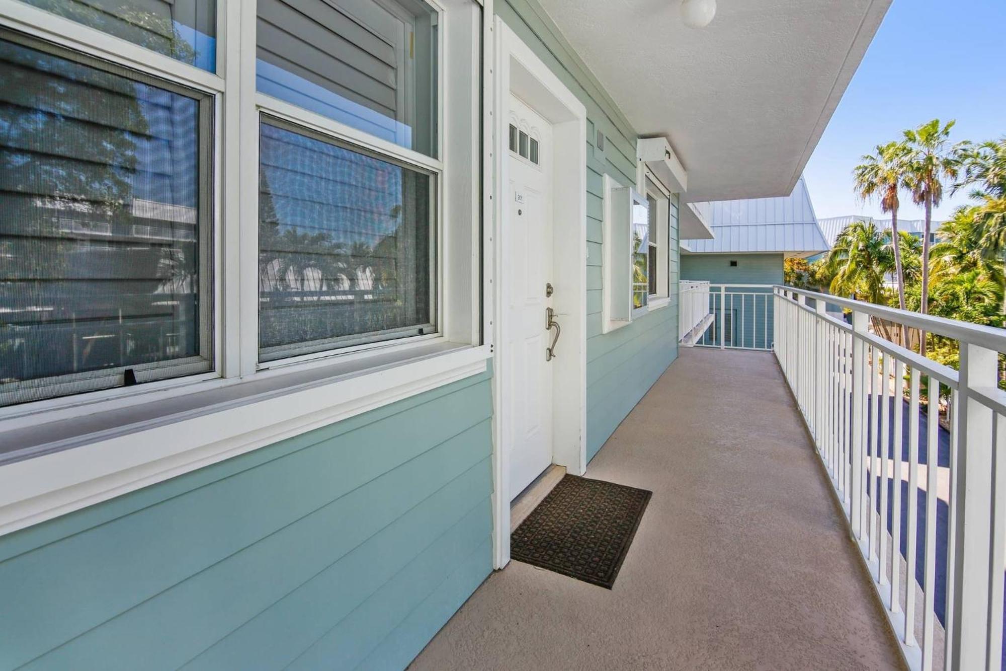 Dune Wind South By Avantstay Communal Pool Hot Tub Gated Community Close To Smathers Month Long Only Ferienhaus *